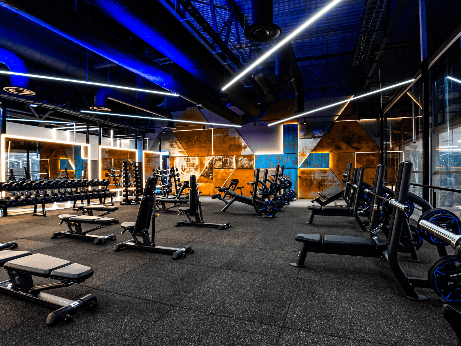 Commercial gym